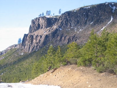 The cliffside on the valley floor - Tumalo Creek Falls